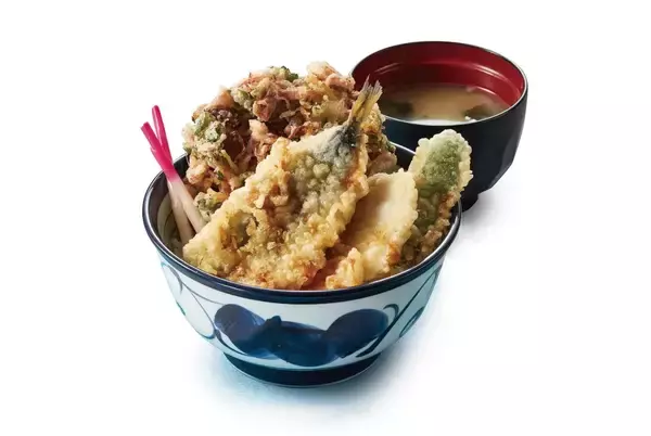 天丼てんや、「初夏の海鮮天丼」4月25日発売、銚子産真いわし、兵庫県産ほたるいかなど使用、あわせて北海道産肉厚帆立、天然大海老、活〆穴子使用の「ご馳走天丼」販売、好評の「たれづけ海老づくし天丼」復活も