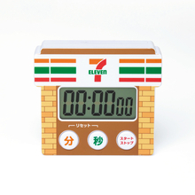 【セブン‐イレブン福袋】税込3,630円で、オリジナルグッズ4点＋合計最大3,300円引きクーポン