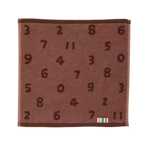 「【セブン‐イレブン福袋】税込3,630円で、オリジナルグッズ4点＋合計最大3,300円引きクーポン」の画像