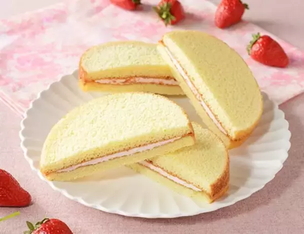 「【ローソン】いちごスイーツ19品発売! 「ストロベリーマニア」との初コラボ商品/プレミアムロールケーキや冷やしクリームパンもいちご仕立てに」の画像