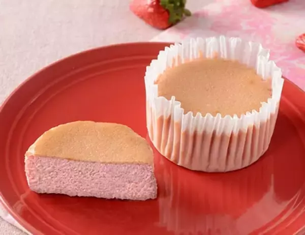 「【ローソン】いちごスイーツ19品発売! 「ストロベリーマニア」との初コラボ商品/プレミアムロールケーキや冷やしクリームパンもいちご仕立てに」の画像