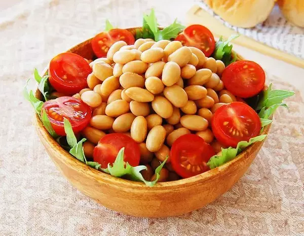 「ヤマサン食品工業 栄養機能食品「お豆のめぐみ ゆで大豆」発売、素材由来の栄養成分で鉄分補給」の画像