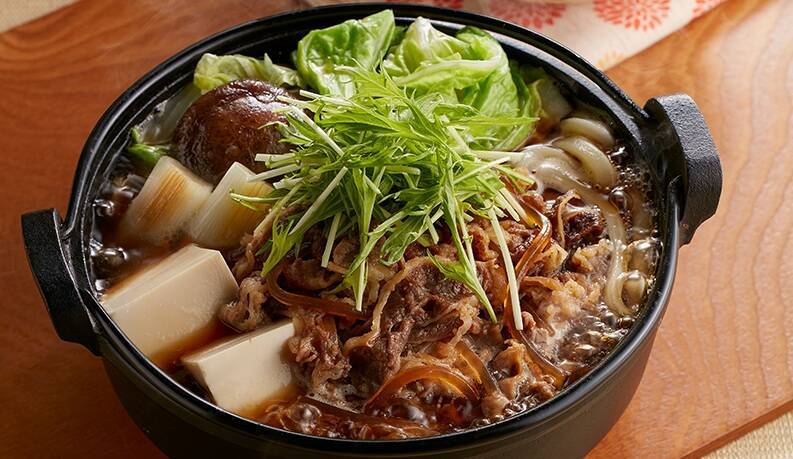 ジョイフル「ぽかぽか冬の推しメシ」フェア開催/もつ鍋やかきフライ、濃厚スイーツ3品などをラインアップ