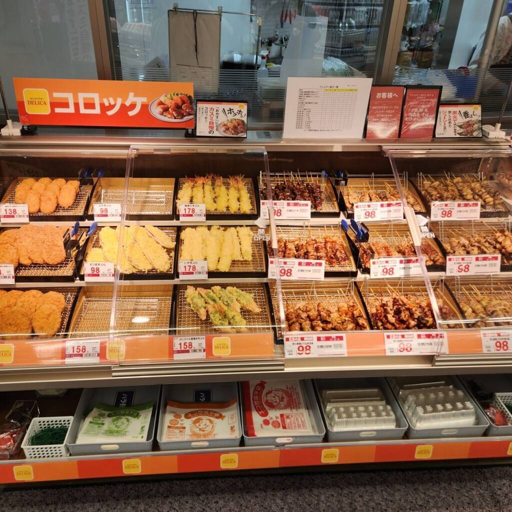 【新店レポート】都内4店舗目「カスミ赤羽神谷店」オープン、茨城県産食材や少量の惣菜を品揃え