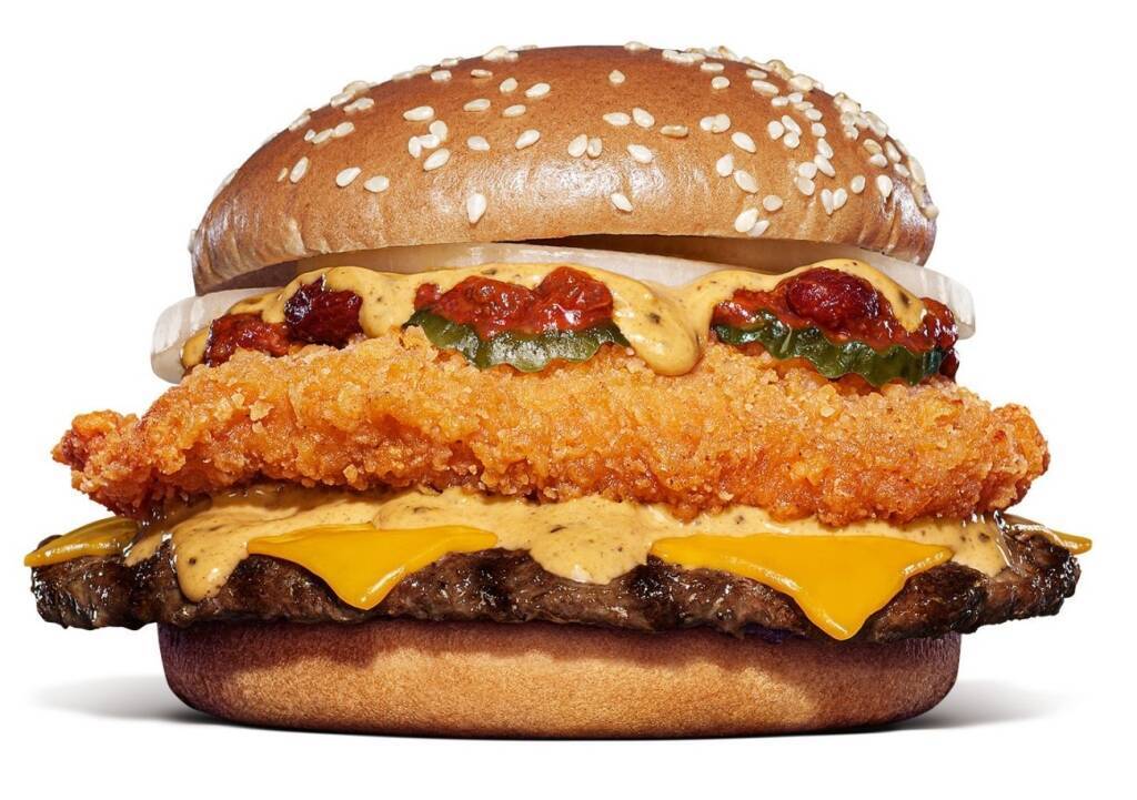 バーガーキング、特製ガーリックマヨソース使った新作大型バーガー2品発売　「ダブルビーフ＆ハッシュ」「ビーフ＆チキン」