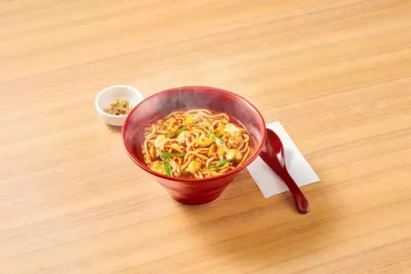 【やよい軒】もっちり太麺に辛うまスープが絡む「辛うま麺」【3月17日から発売】