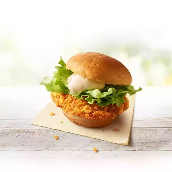 「KFC、550円で「チキンフィレバーガーセット」2月21日から3月12日まで、通常時のセット価格850円の300円引き/日本ケンタッキー･フライド･チキン」の画像