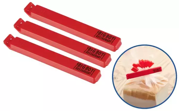 「『ビッグボーイ冬の福袋2026』食事券4000円分と「帆布ポケットバッグ」などグッズ5点をセットに」の画像