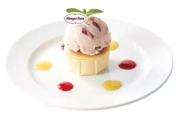 「【ジョナサン×ハーゲンダッツ】高さ30cm超のタワーパフェも登場/前回フェア“約20万食”のヒット企画が復活」の画像