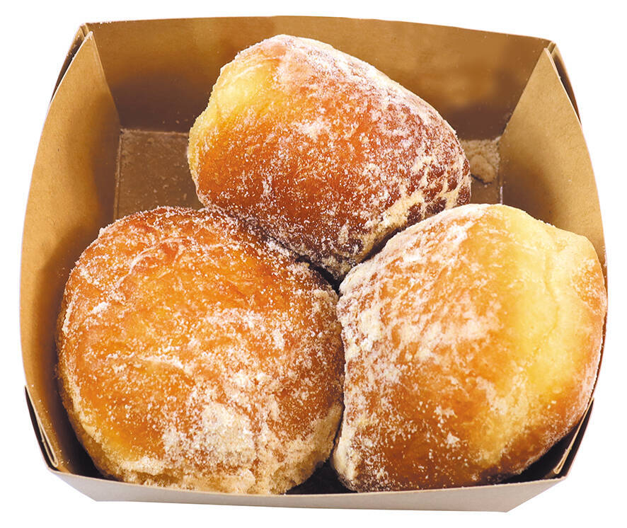 【不二家「ペコちゃんmilkyドーナツ」】チョコ掛けドーナツなど新作4品が登場 / アリオ亀有に新店オープン、福袋の販売も