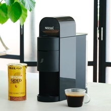 ネスレ日本、家庭用コーヒーマシン「ネスカフェ ゴールドブレンド バリスタ」を“史上最高レベルの静かさ”に 「子どもが起きないか心配」の声を受け刷新