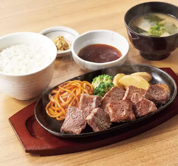 「やよい軒「カットステーキ定食」など一部メニュー値上げ、ほっともっと、ほっともっとグリルでも/プレナス6月1日価格改定」の画像