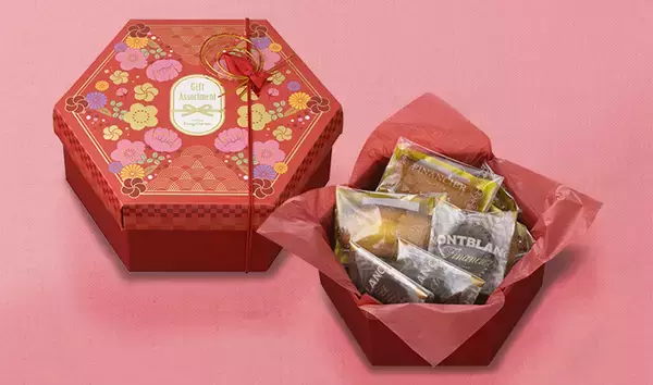 「【コージーコーナーの福袋】焼き菓子28個+オリジナルブランケットのセットが税込2,200円/干支の“午”や招き猫デザインの焼菓子ギフトも販売開始」の画像