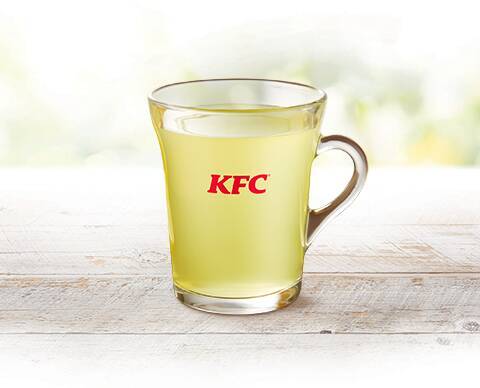 KFC「ホットレモネード」発売 シチリア産レモン&はちみつ使用、“ふ～ふ～しながらゆっくり飲むと、体を芯から温めてくれる”/ケンタッキーフライドチキン