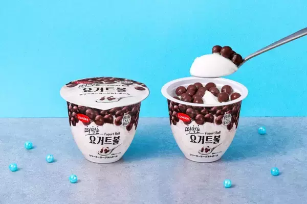 「SNSで話題の「韓国アイス」がセブン‐イレブンに登場!スプーンで天面のチョコを割って食べる「ハートティラミス」と昨年大ヒットの「クリーミーヨーグルトボール」」の画像