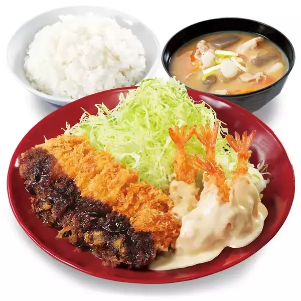 「かつや、2月9日「海老マヨとチキンカツの合い盛り」発売、尾付きエビに甘いエビマヨソースを絡めた“海老マヨ”と食べ応えのあるチキンカツを「合い盛り」」の画像