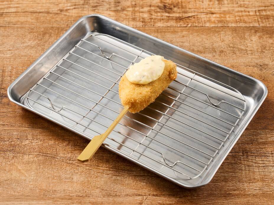 串カツ田中「冬の新メニュー」、大粒牡蠣や“肉みそシリーズ”など全12種類が登場/串カツバケツも