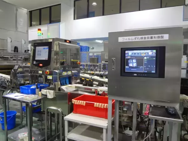 「【工場ルポ】さとの雪の紙パックとうふ製造の様子を見学【四国化工機】」の画像