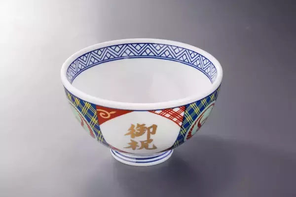 「吉野家「敬老の日ギフト」9月18日から公式通販ショップなどECモール店舗で展開、「御祝」の金文字をあしらった「吉野家御祝丼」や「茶碗」「湯呑み」などのセットを用意」の画像