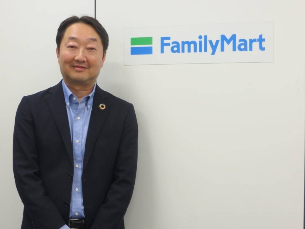 ファミリーマート、冷凍麺が好調 話題性のある商品提案進める【コンビニ冷食の今#3】