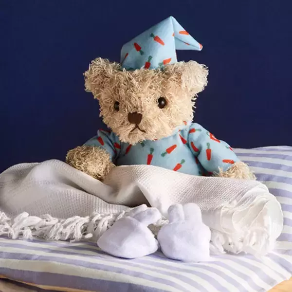 「タリーズ福袋「2023ハッピーバッグ」予約開始、“オンワード”コラボのトートバッグにウサギの干支テディやキャニスター・ドリンクチケットなど、予約特典に“鳥獣戯画ステッカー”」の画像