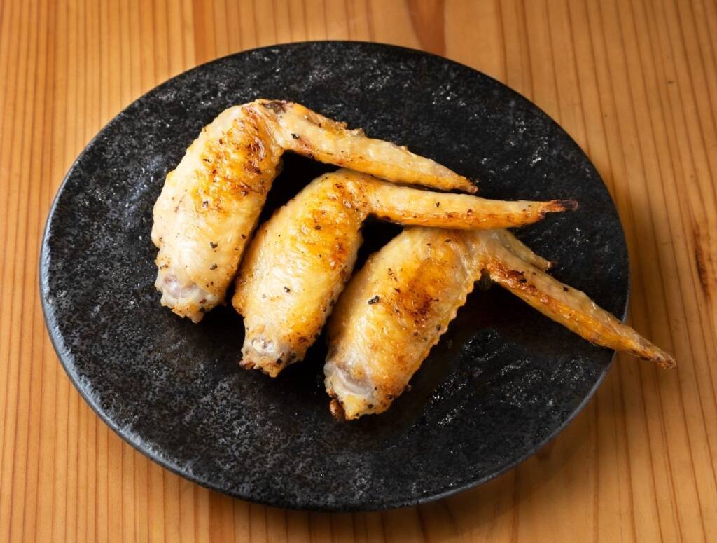 「うなぎ串」1本税込50円で販売、4日間限定キャンペーンを開催【鰻と酒 成瀬】