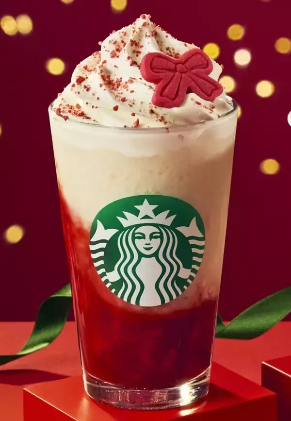 「【スタバ】クリスマス向けスイーツ･ドリンクを発売、ポーチ付き「シュトーレン」など展開」の画像