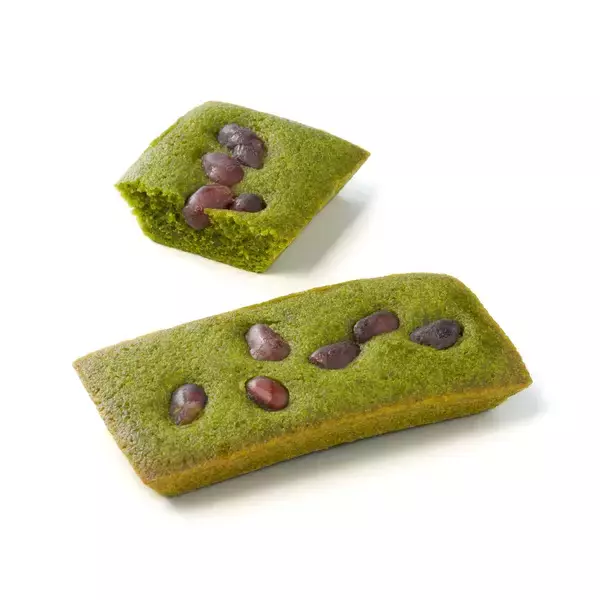 「【ゴンチャの新作】抹茶ミルクティー×紅白トッピングで新年を盛り上げる見た目に【もちmochi抹茶】」の画像