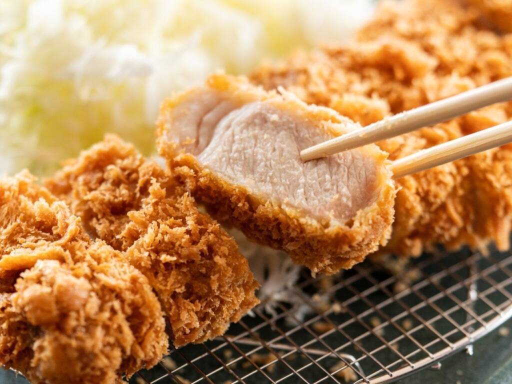 【厚切りとんかつ 厚とん】冬季限定「大粒牡蠣フライ定食」発売/ 2025年に開業した串カツ田中HDの新業態