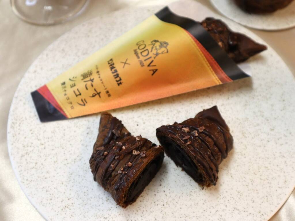 【ゴディバ×サンマルクカフェ】ベルギー産チョコ使用の「贅沢チョコクロ」、クロッフィン、ホットショコラ、パフェの４商品が登場