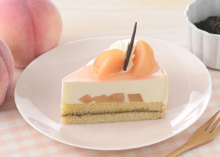 コージーコーナー「白桃と紅茶のケーキ」発売、人気の白桃を使った季節限定スイーツ、「白桃のパイ」の販売も