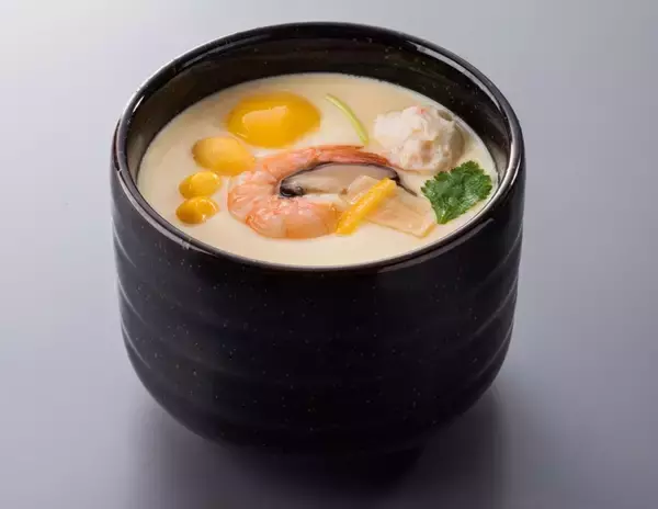 「とんでん『新春福袋』予約開始、食事券･人気メニュー引換券･スイーツなどの食品を詰め合わせ」の画像