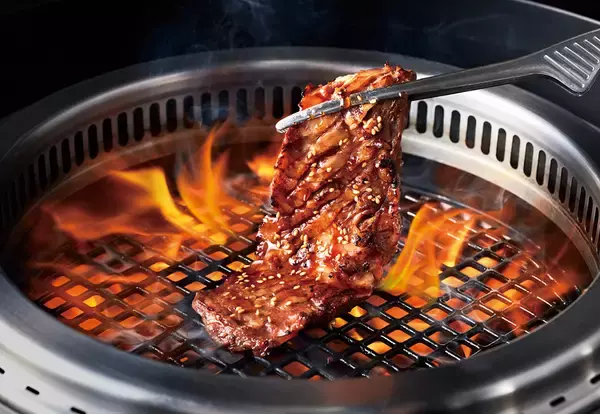 「焼肉きんぐ、初の「沖縄フェア」開催　タコライスやサーターアンダギーなど全7品」の画像