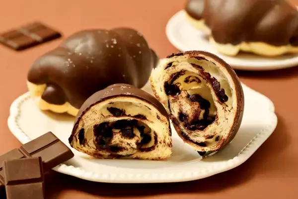 「累計960万個販売した人気の「塩パン」から新フレーバー『チョコ塩パン』『プレッツェル塩パン』【ハートブレッドアンティーク】」の画像