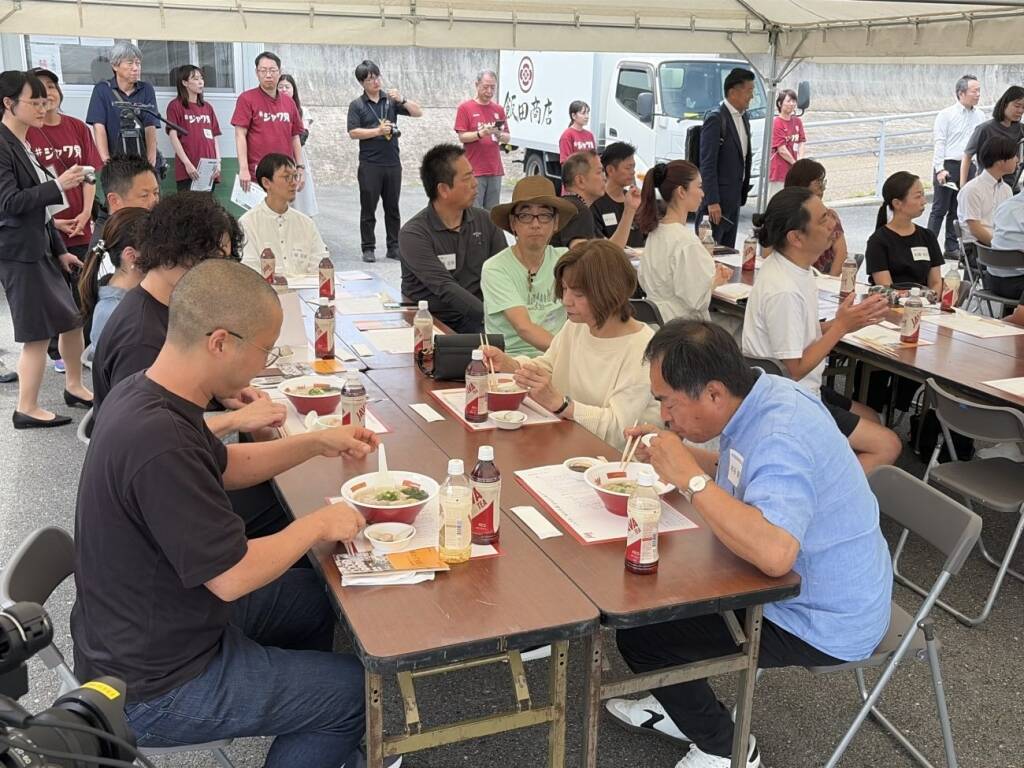大塚食品「ジャワティ」、食事に合わせる飲み物文化を提案 飯田商店が桑名食材で一杯