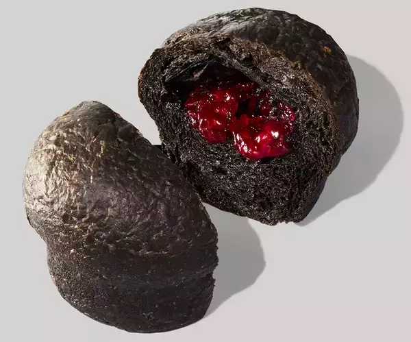 「【スタバ】猫耳チョコレートを飾った「アサイーベリーフラペチーノ」発売、ハロウィングッズも登場」の画像