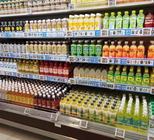 1996年4月1日、飲料業界が小型PETボトルを”解禁”したワケ【食品産業あの日あの時】