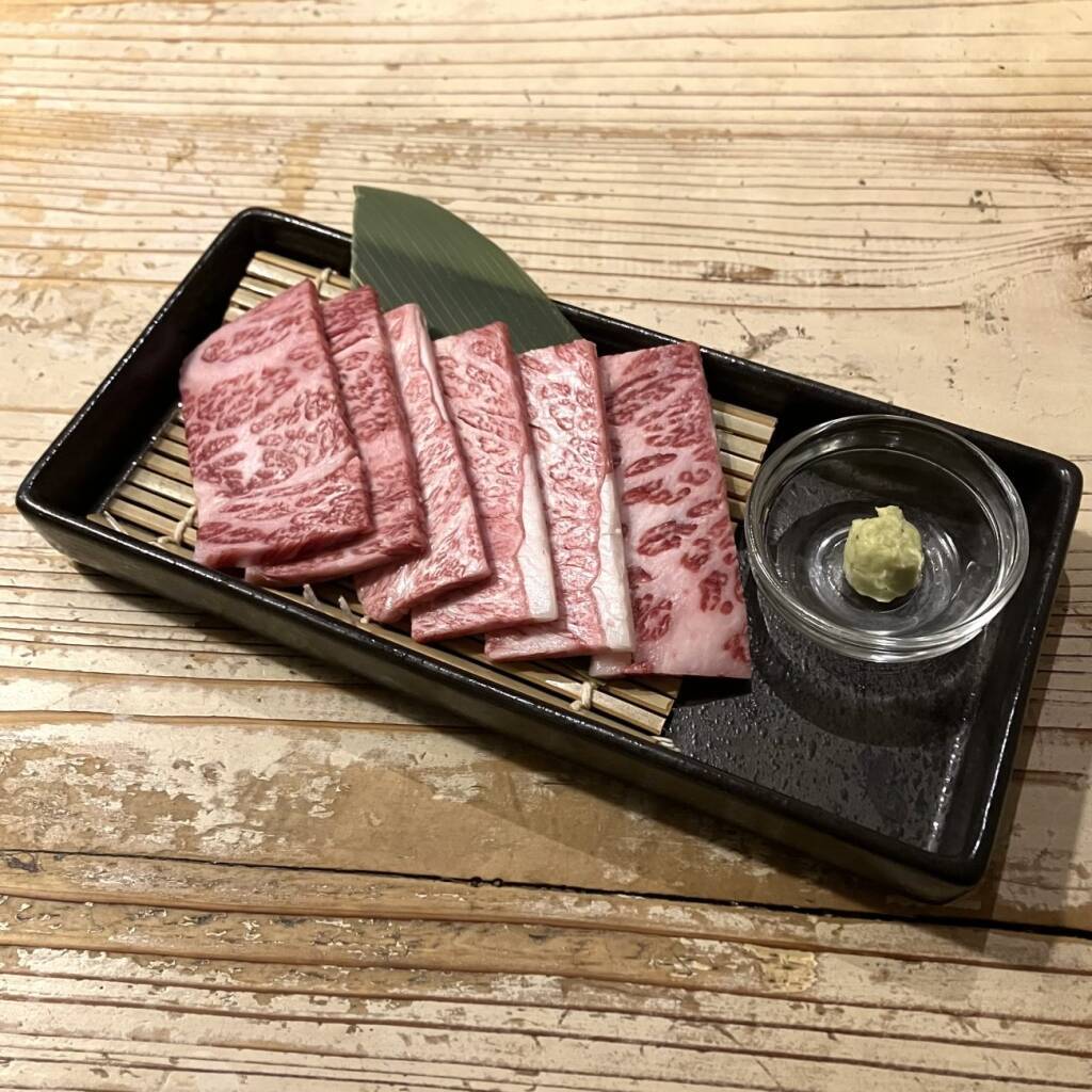 【期間限定】黒毛和牛盛り“通常4,862円”を「4,158円」で販売(約700円得) / 上カルビやうらハラミなどセット【牛角】