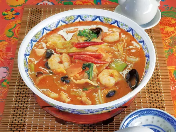 ラーメン店の揚州商人、「麻辣麺」を期間限定で復刻