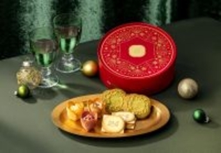 チューリップローズ3種にショコラサンド、ピスタチオバターサブレを詰め合わせたクリスマス限定のアソートギフト【TOKYO TULIP ROSE】