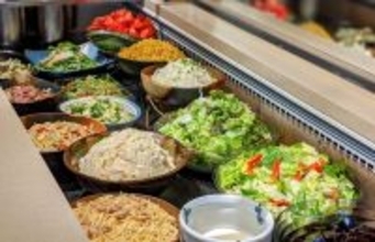 ブロンコビリー「春サラダバー」開始、やよいひめ・筍など使用の新作4品