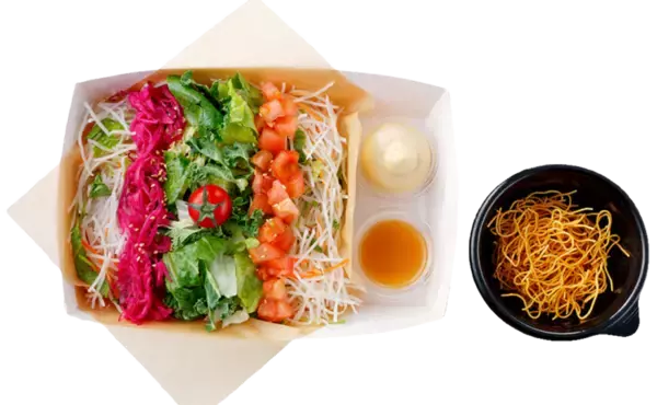 「びっくりドンキー、400gのガリバーバーグや高さ25センチの巨大グラス入りサラダ、高さ30cmの「ガリバーショコラパフェ」など/『今年もガリバー!』フェア開催」の画像