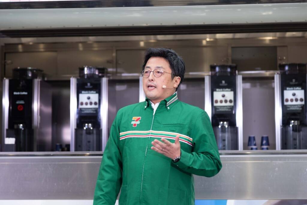 セブン-イレブン、「セブンカフェ 水素焙煎コーヒー」を全国発売へ、雑味のない澄んだ飲みごたえとフルーティでまろやかな酸味でノンユーザーにもアプローチ