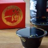 「「一蘭祝いさかずき ～卯～」販売スタート、ラーメンどんぶりを“そのまま小さく”、2023干支・うさぎをモチーフに」の画像3