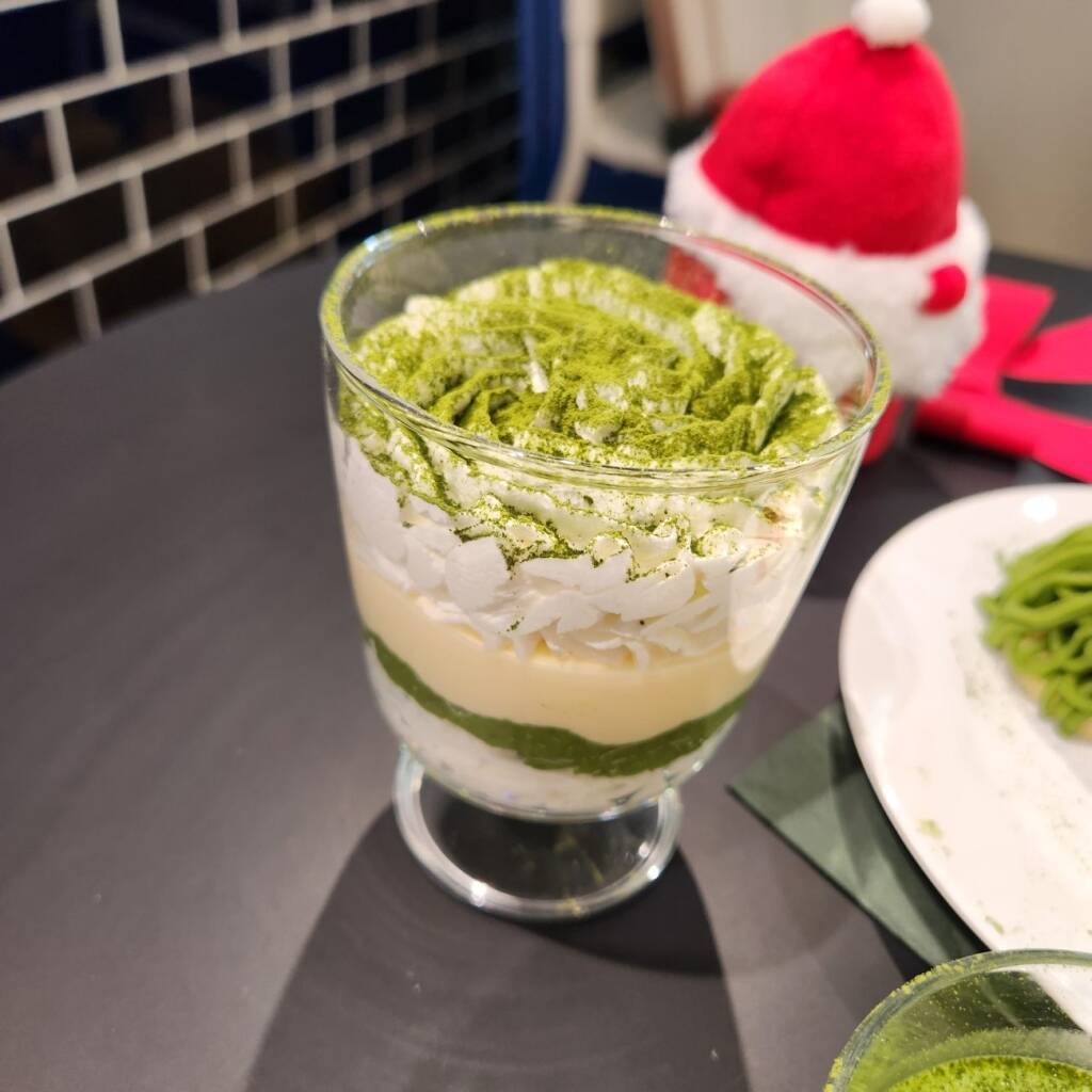 【IKEA】冬の限定メニュー「チキンレッグのコンフィ」「クリームシチュー」など発売、抹茶フェアも開催