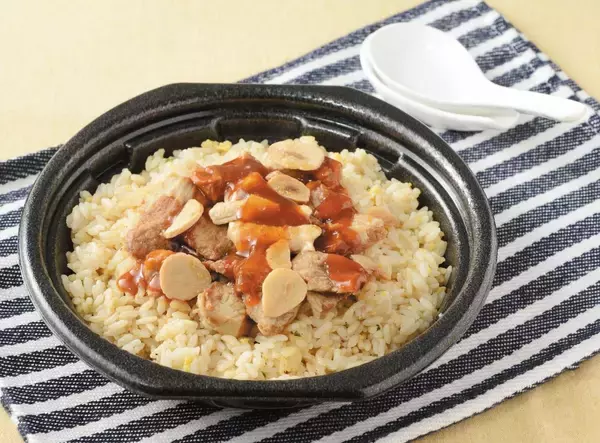 ローソン「肉×にんにくフェア」開催、スタミナ系全8品発売　チキンステーキ弁当・背脂にんにく豚チャーハンなど