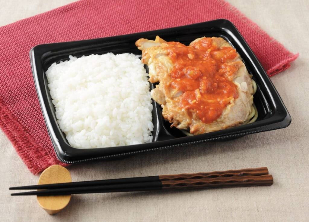 ローソン「肉×にんにくフェア」開催、スタミナ系全8品発売　チキンステーキ弁当・背脂にんにく豚チャーハンなど
