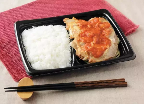 「ローソン「肉×にんにくフェア」開催、スタミナ系全8品発売　チキンステーキ弁当・背脂にんにく豚チャーハンなど」の画像