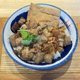 「肉めし岡もと『肉ホルめし』、看板メニュー「肉めし」と人気メニュー「ホルモン丼」を合体させて新発売」の画像1