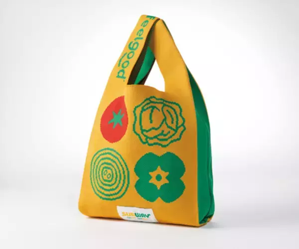 「【サブウェイ2026福袋】今年の福袋は「2種類」から選べる、オリジナルニットバッグとピンバッチ、定価以上のサンドイッチチケット入り（数量限定販売）」の画像